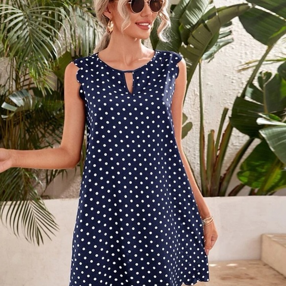 Polka Dot Scallop Trim Dress Size S NWT - Picture 6 of 6